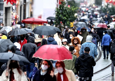 Türkiye genelinde açık alanda maske zorunluluğu kaldırıldı