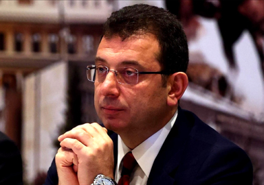 İmamoğlu'ndan fotoğraf eleştirilerine: Vız gelir tırıs gider, akıllı olun!