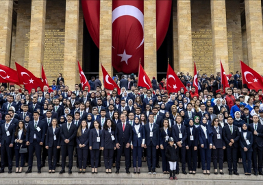 19 Mayıs tüm yurtta coşkuyla kutlanıyor