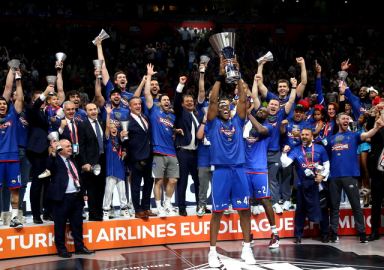 Anadolu Efes Euroleague’de şampiyon oldu