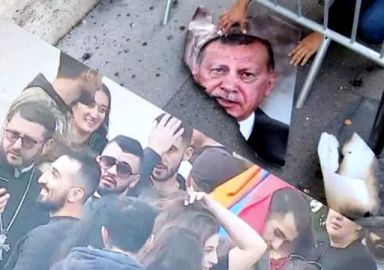 Ermenilerden alçak saldırı! Erdoğan ve Aliyev'in fotoğraflarını yaktılar