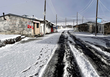 Mevsimin ilk karı yağdı