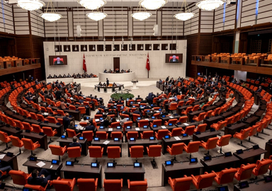 Meclis açılıyor! Tarihinde bir ilk...