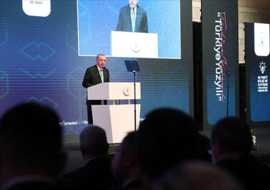 Cumhurbaşkanı Erdoğan'dan gençlere kripto para uyarısı