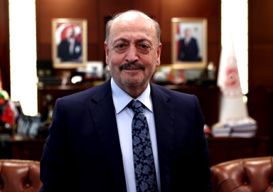 Bakan Bilgin'den asgari ücret mesajı: Emekçileri enflasyona ezdirmeyeceğiz