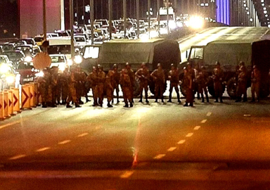 Ceza onandı! Darbeci FETÖ'cülere ibretlik ceza