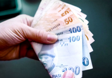 Memur ve emeklilere yüzde 30 zam yasası yürürlükte