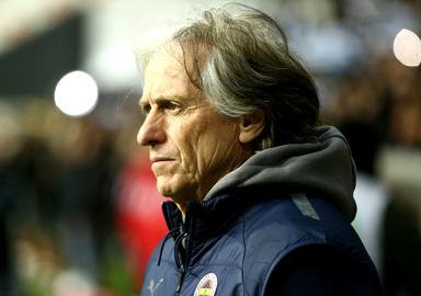 Fenerbahçe Teknik Direktörü Jorge Jesus: Hayatımda böyle bir şey görmedim