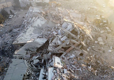 Gürcistan’a kaçacaklardı! İki müteahhit havalimanında yakalandı