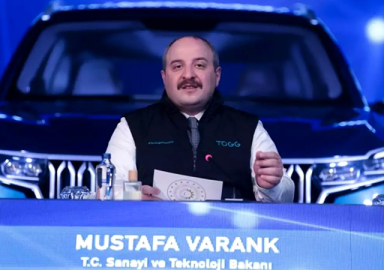 Bakan Varank'tan Fatih Altaylı'ya 'Togg' göndermesi