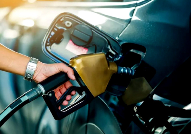 Benzin ve motorine büyük indirim geliyor