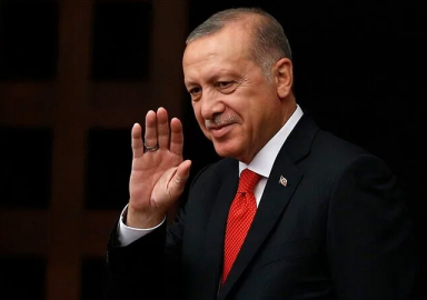 Erdoğan'dan gençlere mesaj: Biz her zaman sizin yanınızdayız