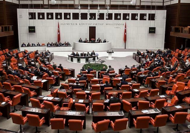 28. Dönem yasama dönemi başladı! Meclis'te ilk oturumu Devlet Bahçeli yönetiyor