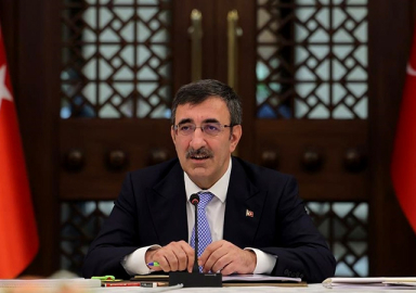 Cumhurbaşkanı Yardımcısı Yılmaz: Şimdi enflasyonla topyekun mücadele zamanı