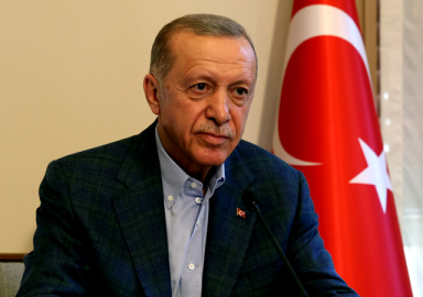 Erdoğan'dan İsveç'te Kur'an-ı Kerim yakma provokasyonuna tepki