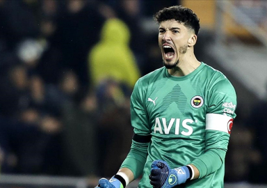 Altay Bayındır, Manchester United'da
