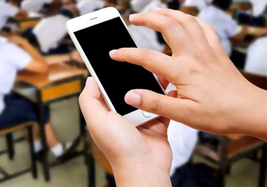 Bakanlık açıkladı! Okullarda telefon yasaklandı