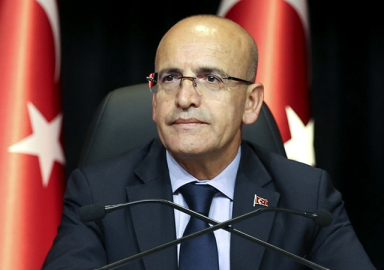 Bakan Şimşek: Birinci önceliğimiz enflasyonu düşürmek