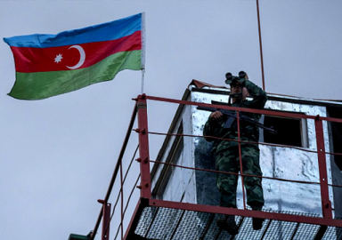 Dağlık Karabağ'da savaş çanları! Ermeniler hendek kazıyor