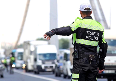 Geçici dönemde de ihtiyaç duyduk denildi! Vergi, trafik cezası, harçlara zam geldi