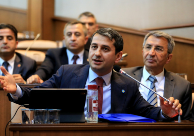 İYİ Parti İstanbul'da çöktü! İbrahim Özkan ve 5 İBB Meclis üyesi istifa etti