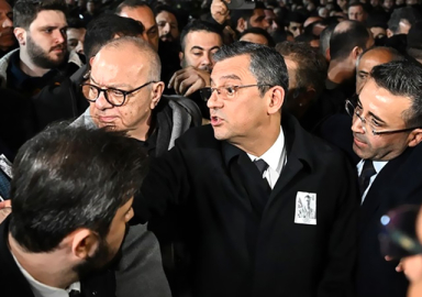 Şehit cenazesinde Özgür Özel'e büyük tepki!