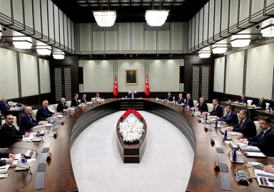 Yeni yılın ilk kabinesi toplanıyor! Masada önemli konular var