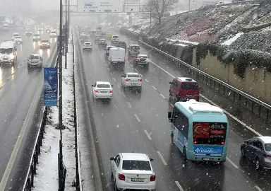 İstanbul'da kar yağışı başladı!
