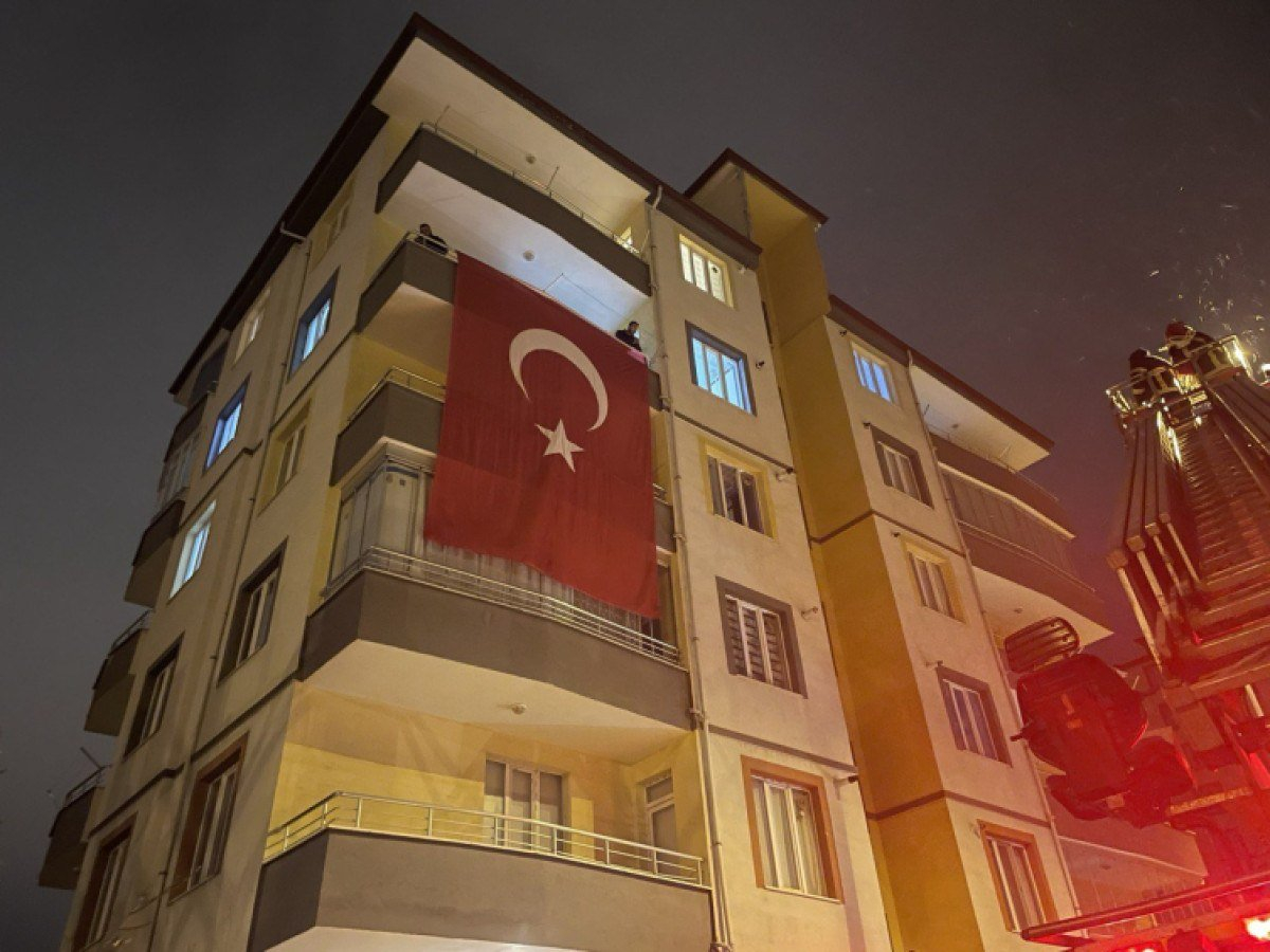 65a220f0ebd6b867__w1200xh900