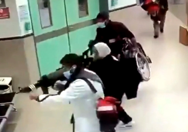 İsrail'den hastane baskını: Doktor kılığına girdiler!