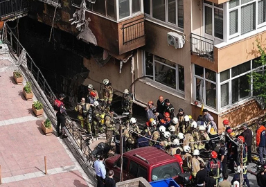 İstanbul Beşiktaş'ta yangın faciası: Can kaybı artıyor