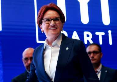 Meral Akşener İyi Parti'ye böyle veda etti: Bugün emaneti devretme günü!