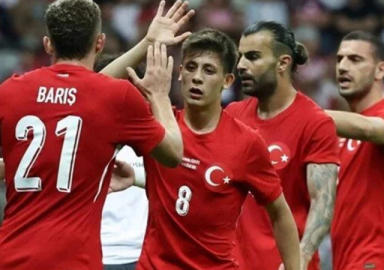 Türkiye Karadağ'ı tek golle geçti!