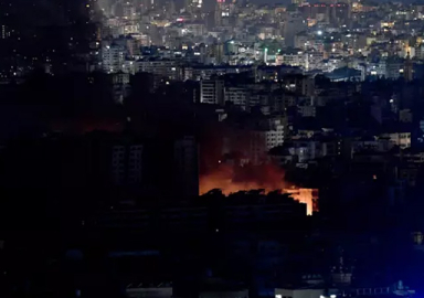 Soykırımcı İsrail Lübnan’a bomba yağdırdı!  Gazetecileri de hedef aldı