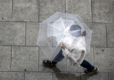 Meteoroloji gün verip uyardı: İstanbul'a yağış geliyor