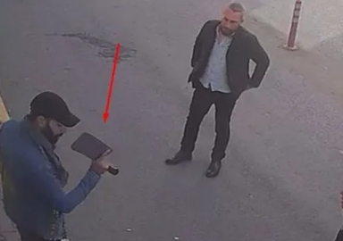 Iğdır'da AK Parti İl Binasına satırlı saldırı!  