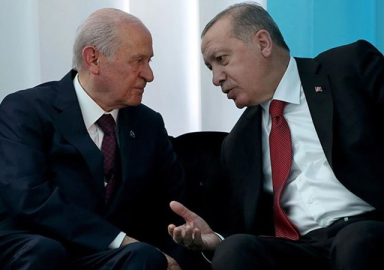 Bahçeli'nin Tarihi Rolü