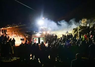 Van’da çobanların üzerine kayalar yağdı