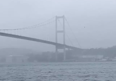 İstanbul Boğazı gemi trafiği çift yönlü olarak askıya alındı