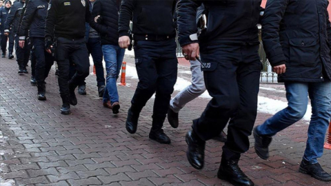 Sosyal medyadan kaçak silah ticareti yapan 55 zanlı yakalandı
