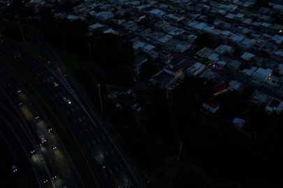 Porto Riko karanlığa gömüldü