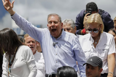 Venezuela’dan kaçan muhalif lider için 100 bin dolarlık ödül!