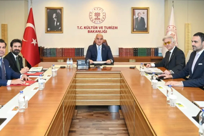 Devlet Tiyatroları'nda 75 yıllık rekor: 2 milyonu aştı