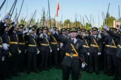 Kılıçlı yemin soruşturması: Teğmenlerin savunmaları yapılıyor