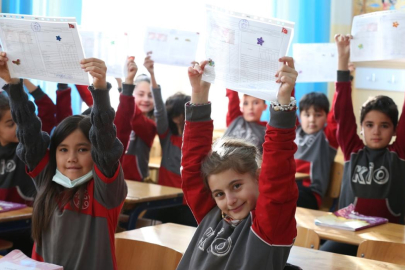 Okullarda yarıyıl tatili heyecanı: "Karne zili" yarın çalacak