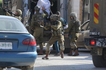 Batı Şeria'nın Cenin kentinde 4 İsrail askeri yaralandı