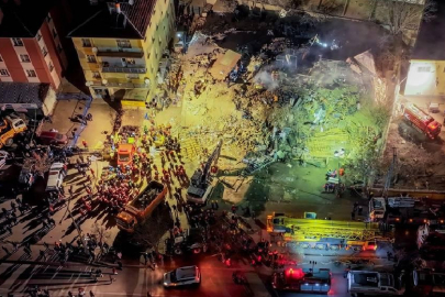 Konya'da çöken binanın enkazından kurtarılan kişilerin sağlık durumu iyi