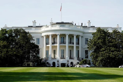 Beyaz Saray: Federal yardımları durduran yönerge iptal edildi