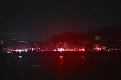 ABD’de facia kaza! Uçak ile helikopter havada çarpışarak düştü: İçinde 60 yolcu 4 mürettebat vardı