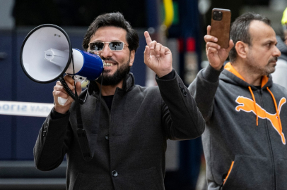 Kuran yakma provokasyonlarıyla bilinen Salvan Momika öldürüldü